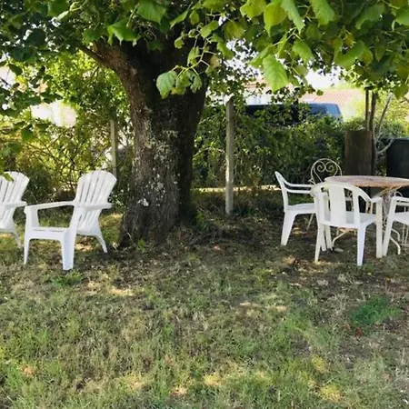 Aux Gunes Cissac-Médoc Exterior foto